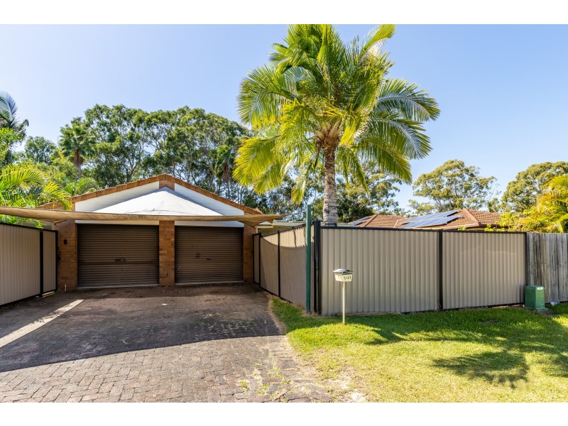 1/49 Morinda Way, Labrador QLD 4215