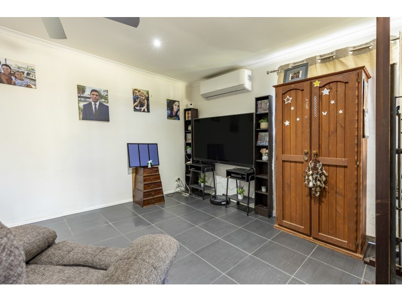 1/49 Morinda Way, Labrador QLD 4215