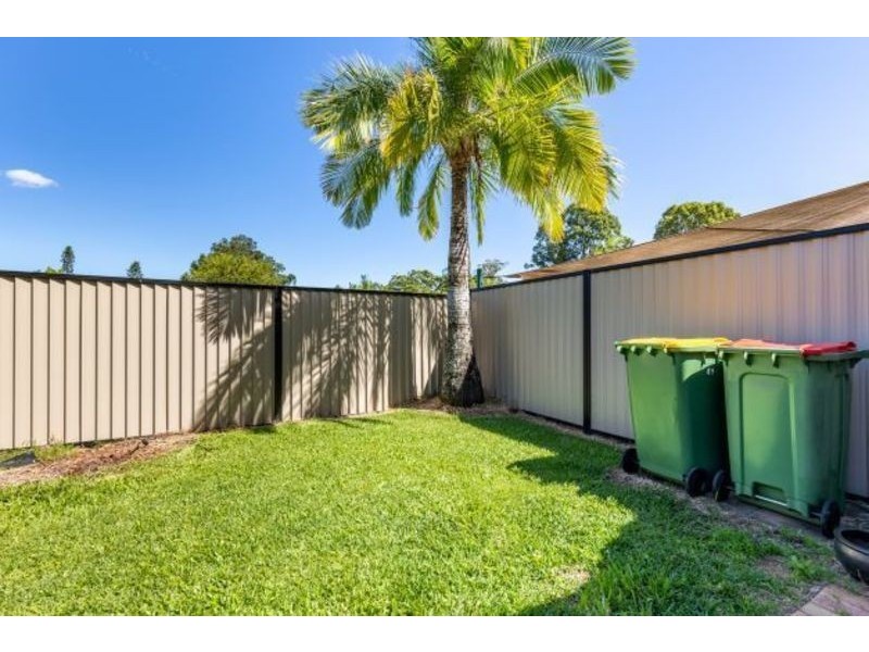 1/49 Morinda Way, Labrador QLD 4215