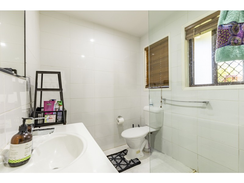 1/49 Morinda Way, Labrador QLD 4215