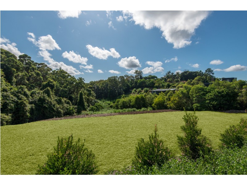 10 Akania Place, Valdora QLD 4561