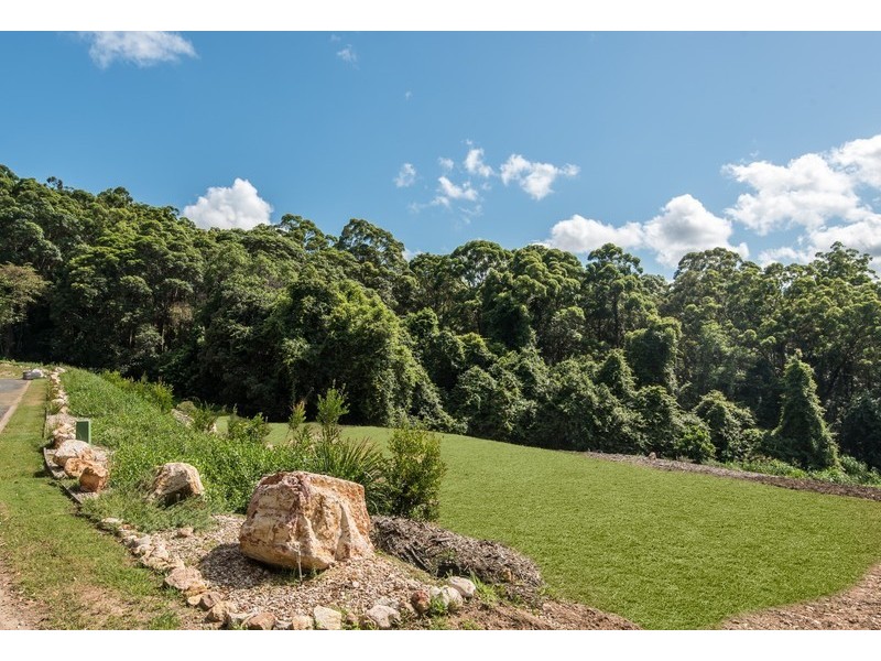 10 Akania Place, Valdora QLD 4561