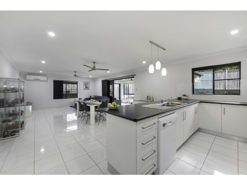 5 Clive Court, Beaconsfield QLD 4740