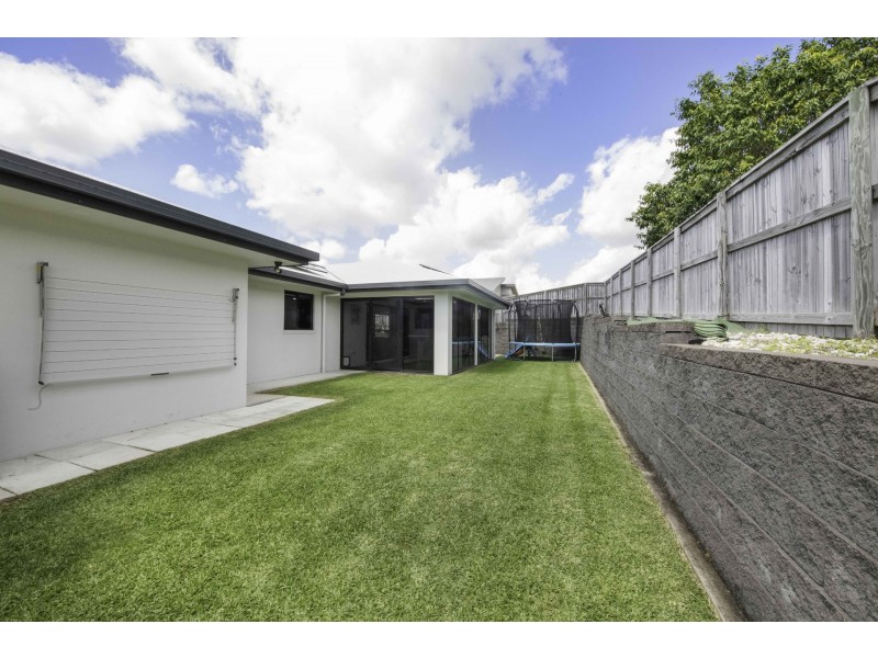 5 Clive Court, Beaconsfield QLD 4740