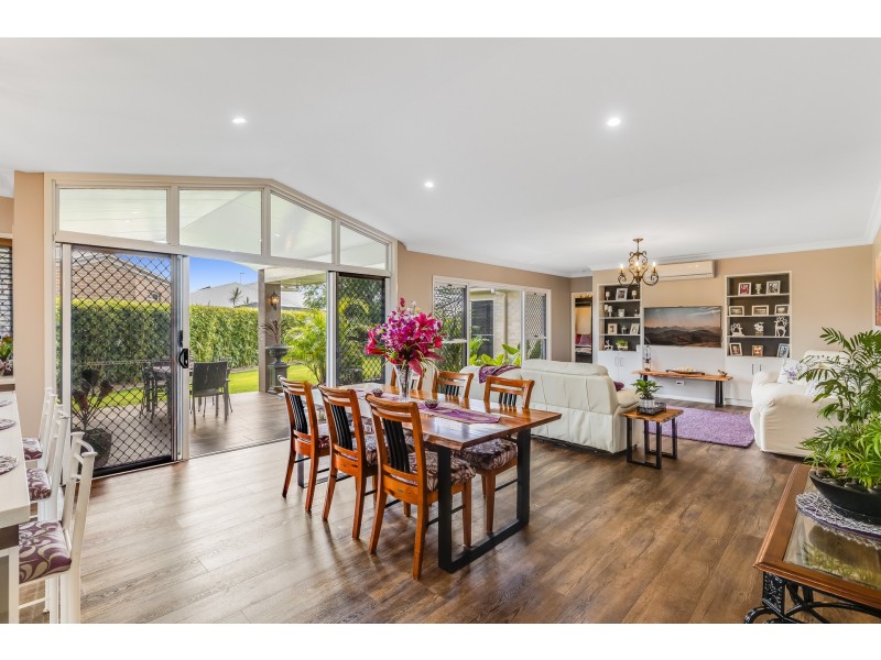 23 Neiwand St, Kearneys Spring QLD 4350