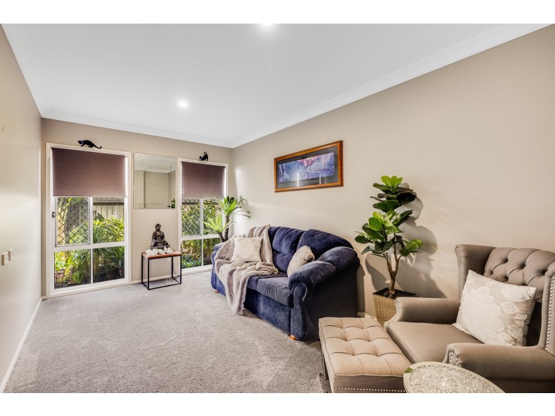 23 Neiwand St, Kearneys Spring QLD 4350
