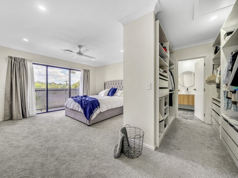 34 Embie Street, Holland Park West QLD 4121