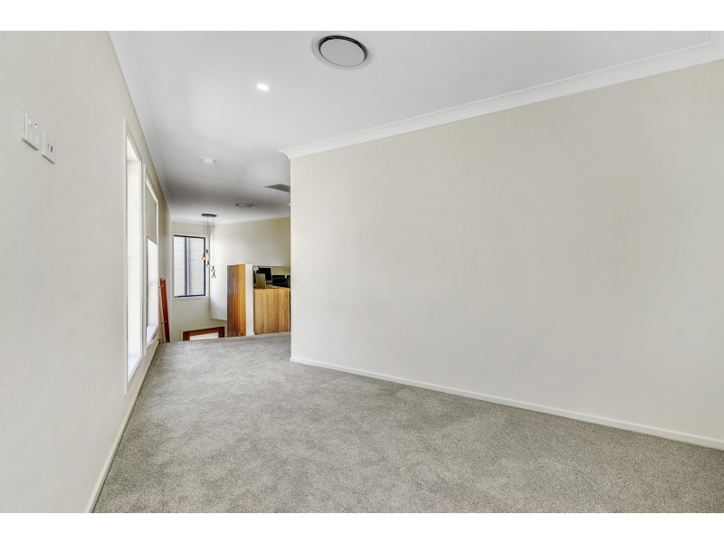 34 Embie Street, Holland Park West QLD 4121