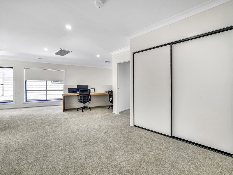 34 Embie Street, Holland Park West QLD 4121