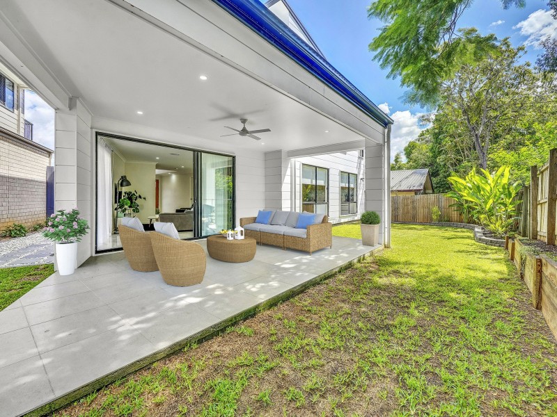34 Embie Street, Holland Park West QLD 4121