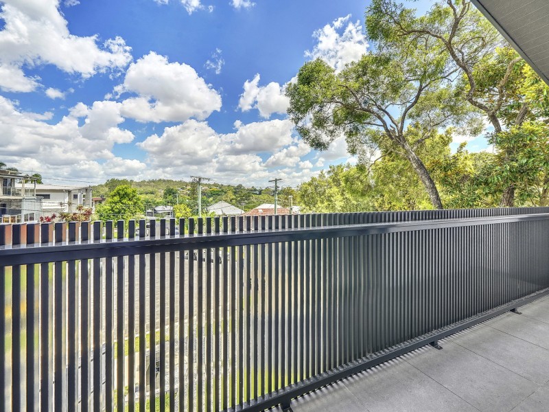 34 Embie Street, Holland Park West QLD 4121
