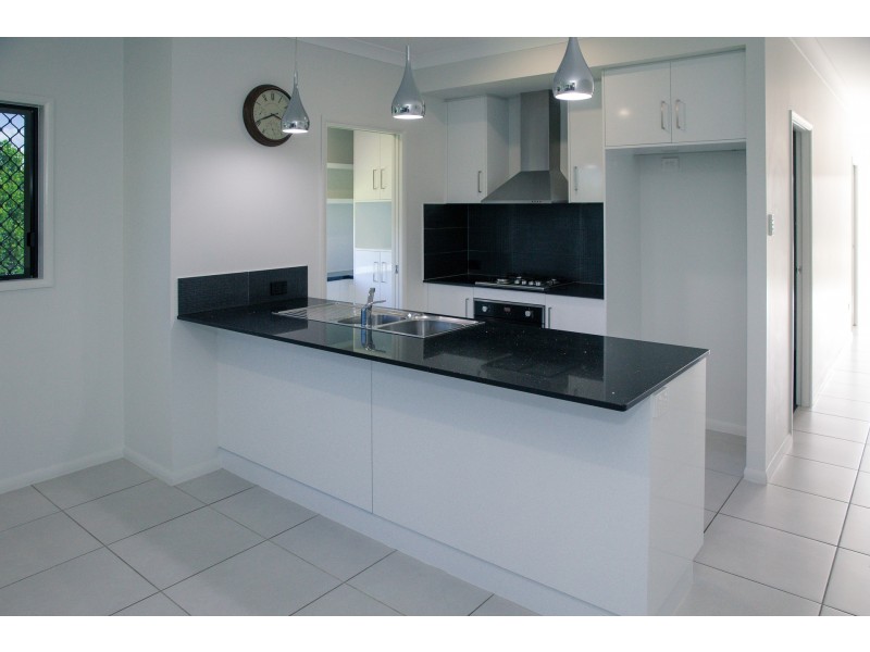 14 Savannah Chase, Burdell QLD 4818