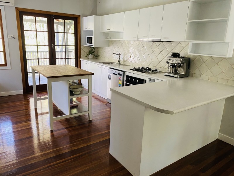 2734 Moggill Road, Pinjarra Hills QLD 4069