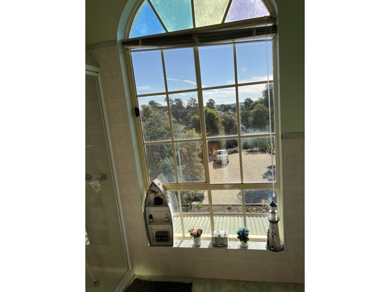 30 Wilkie, Castlemaine VIC 3450