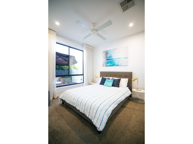 14 SIXTH AVENUE, Balmoral QLD 4171