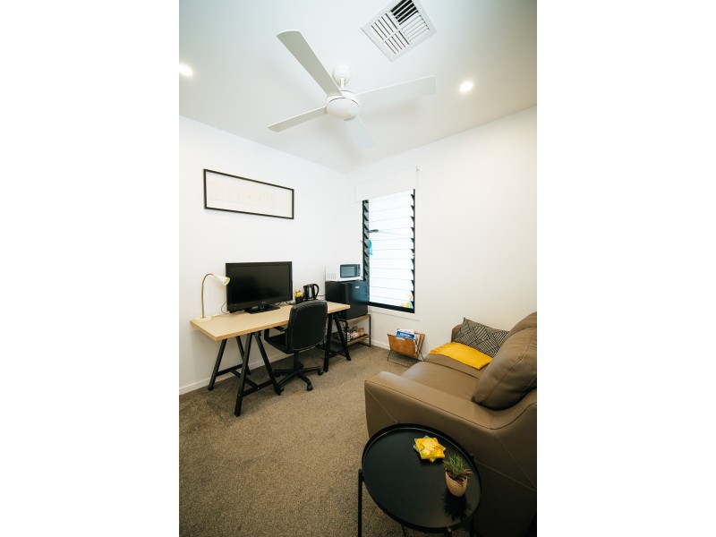 14 SIXTH AVENUE, Balmoral QLD 4171