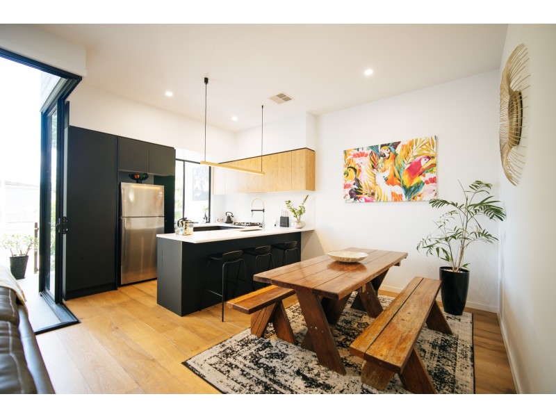 14 SIXTH AVENUE, Balmoral QLD 4171