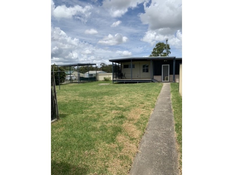6 racecourse road, Cessnock NSW 2325