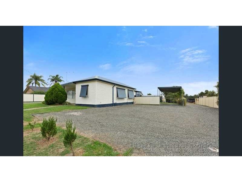 6 racecourse road, Cessnock NSW 2325