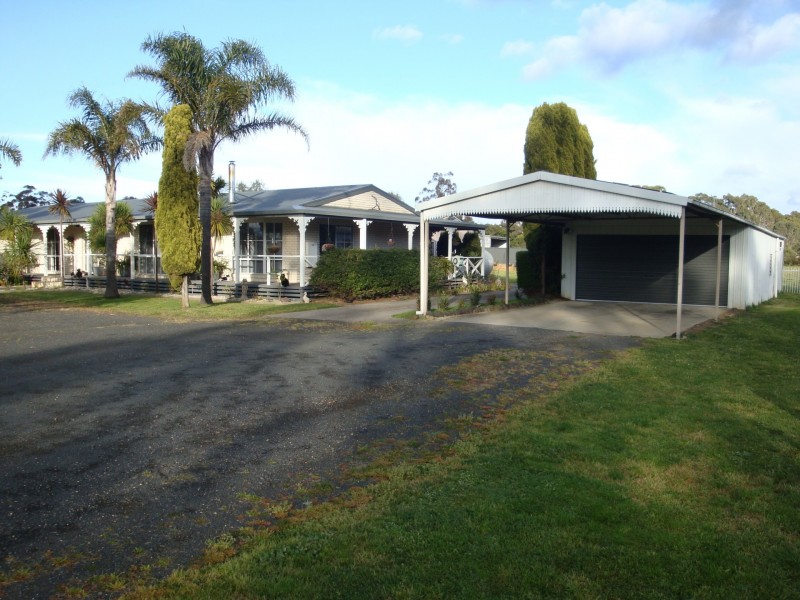 33 Tyson Road, Heyfield VIC 3858