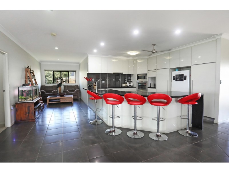 128 Rankine Drive, Tolga QLD 4882