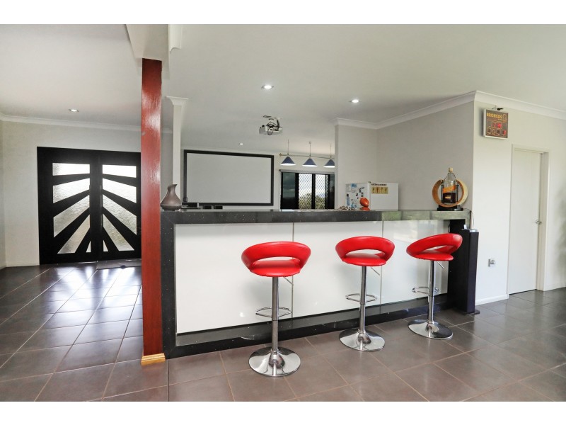 128 Rankine Drive, Tolga QLD 4882