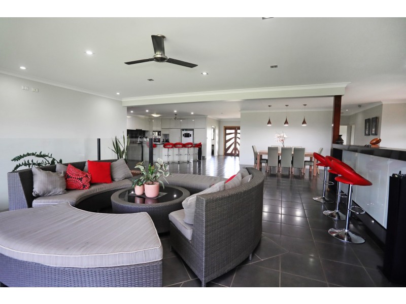128 Rankine Drive, Tolga QLD 4882