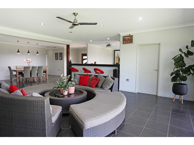 128 Rankine Drive, Tolga QLD 4882