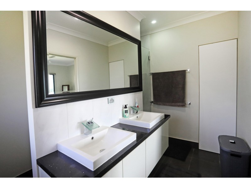 128 Rankine Drive, Tolga QLD 4882