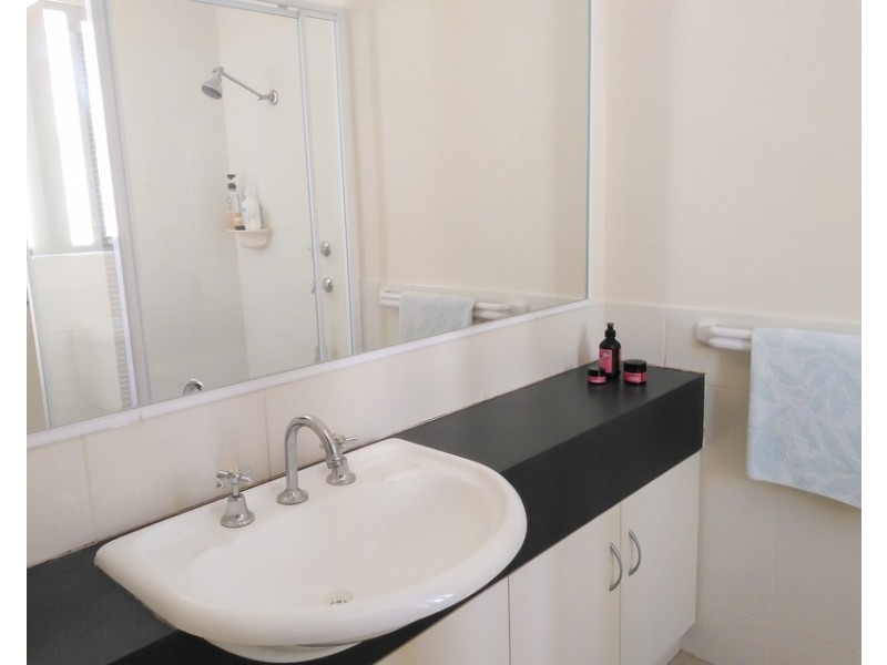 1/39 Tindal Avenue, Yangebup WA 6164