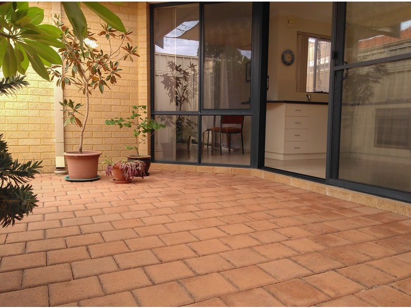 1/39 Tindal Avenue, Yangebup WA 6164