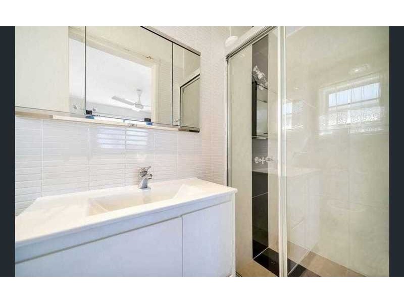 1 Donna Avenue, Rochedale South QLD 4123