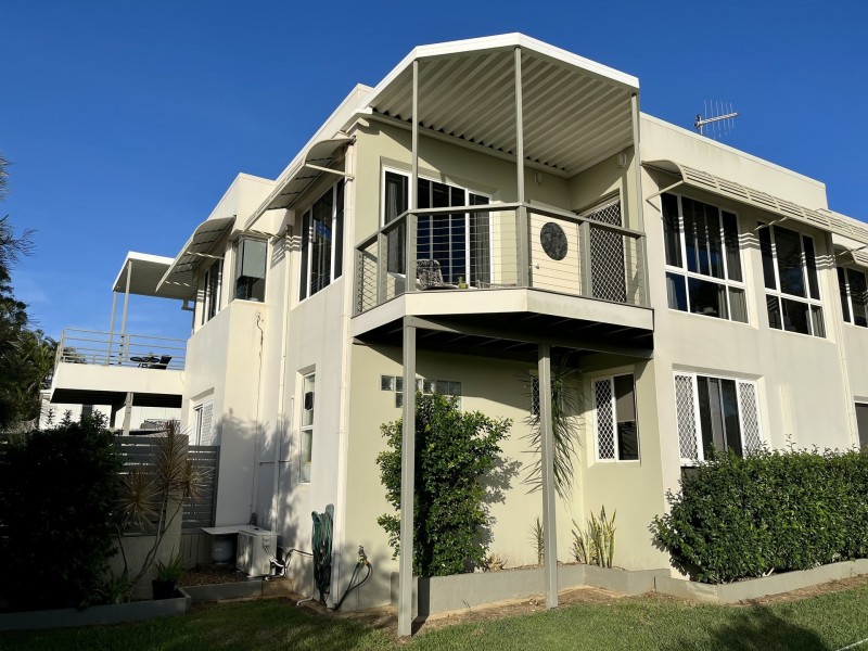 13 Linden Crescent, Qunaba QLD 4670