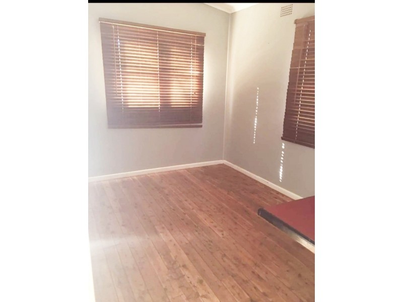 5 Yarran Circle, Cobar NSW 2835