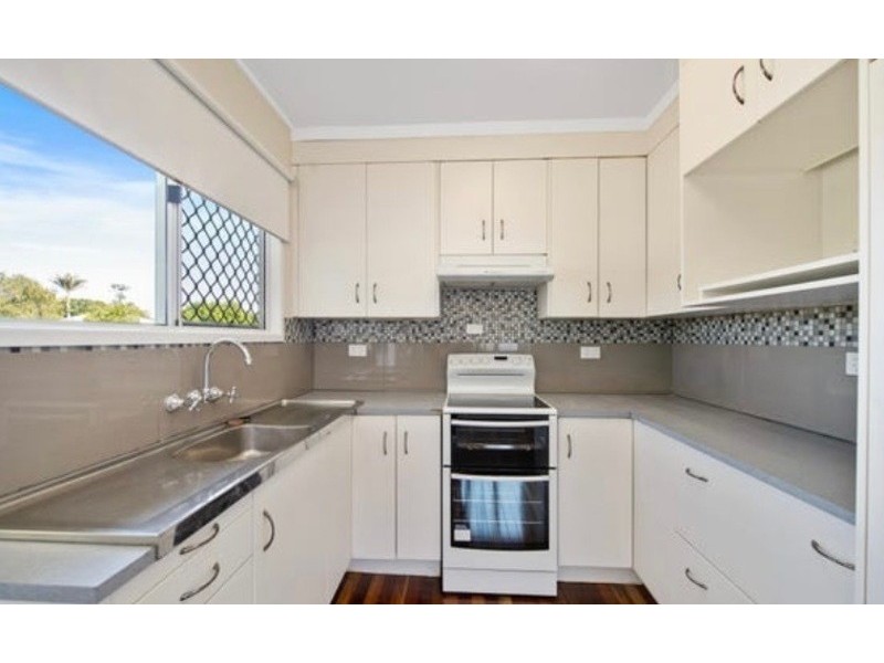 94 Dean Street, Berserker QLD 4701