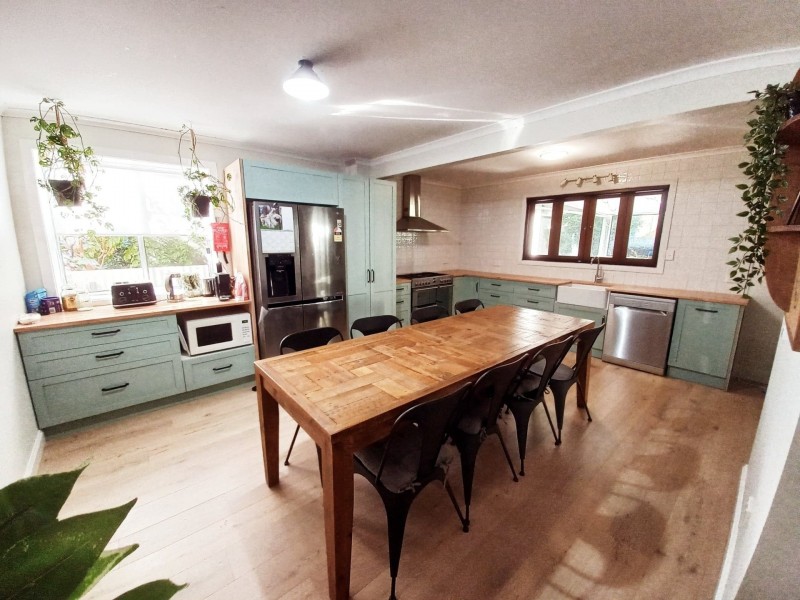 21 Currajong St, Parkes NSW 2870