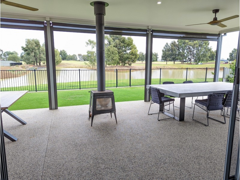 92 Sunningdale Boulevard, Tatura VIC 3616