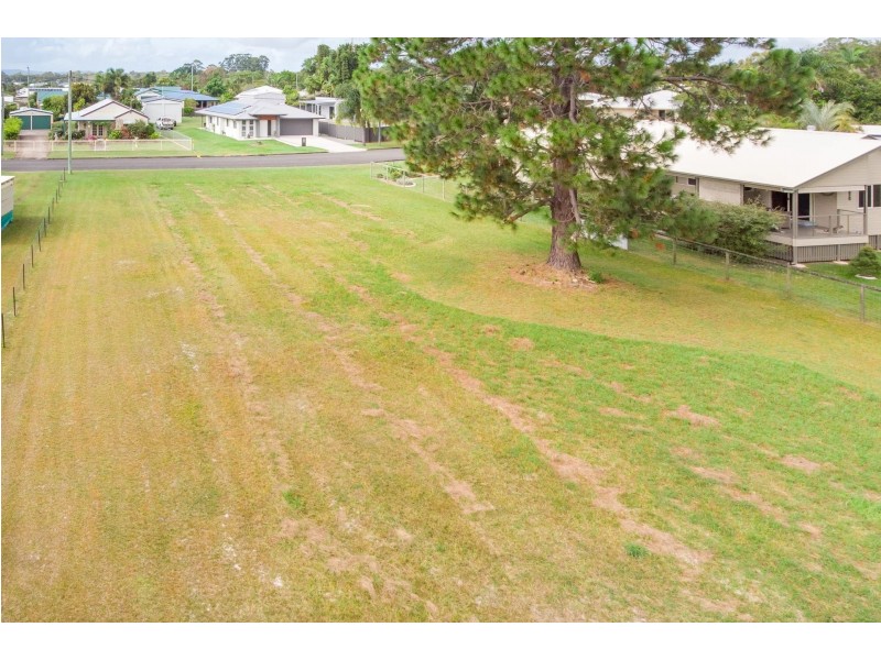 18 Regent Court, Cooloola Cove QLD 4580