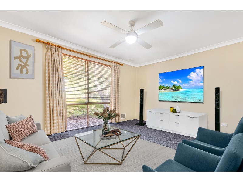 8 Bonneville Way, Joondalup WA 6027