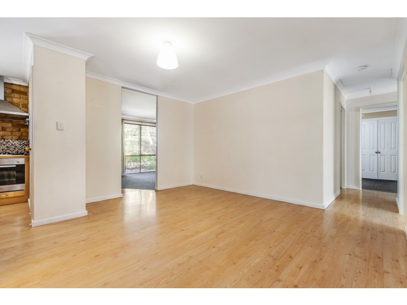 8 Bonneville Way, Joondalup WA 6027
