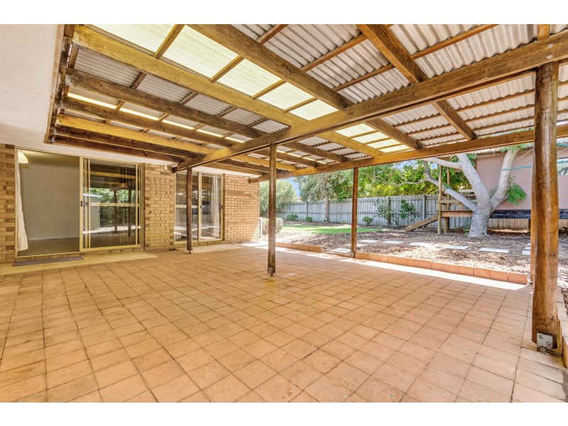 8 Bonneville Way, Joondalup WA 6027