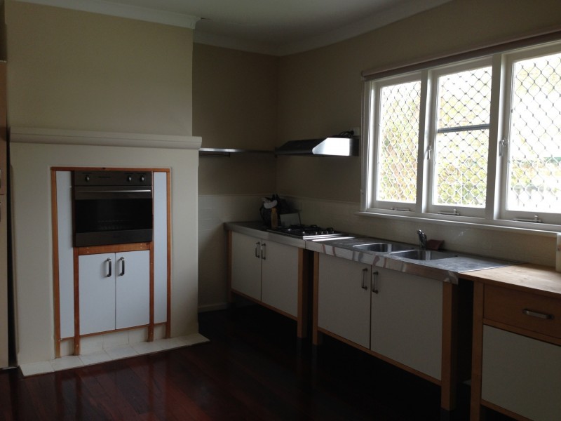 33 Bushby Street, Midvale WA 6056