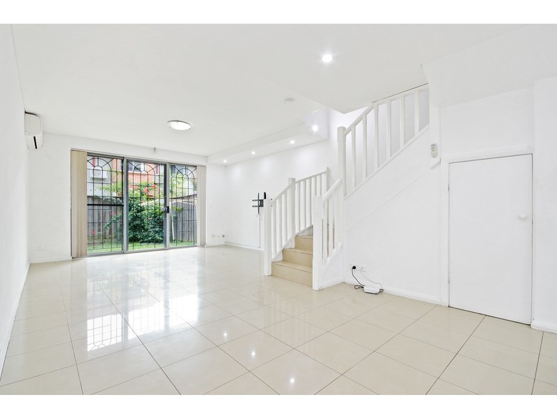 4/531 Woodville Road, Guildford NSW 2161