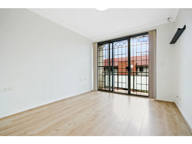 4/531 Woodville Road, Guildford NSW 2161