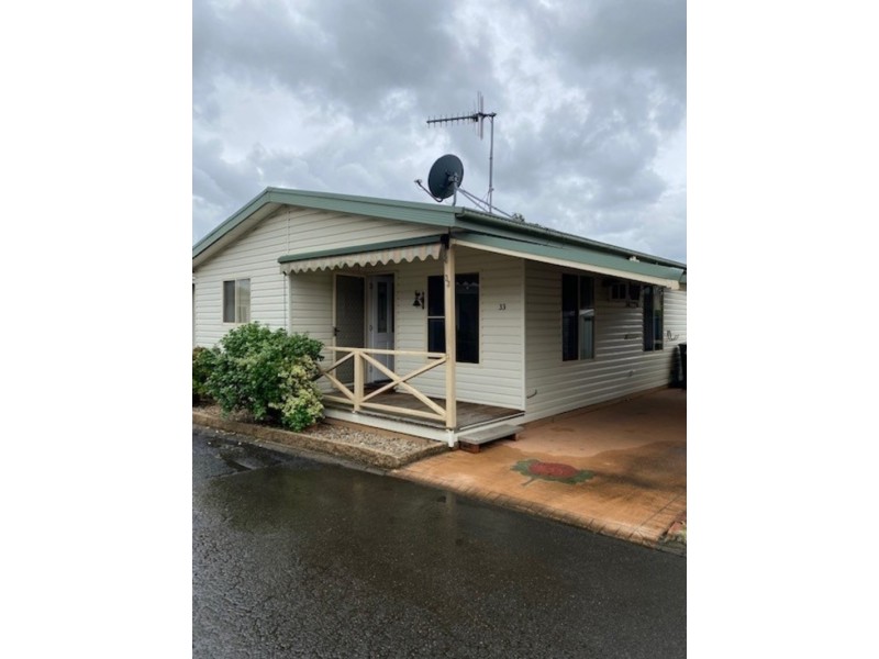 33/278-280 Princes Highway, Bomaderry NSW 2541