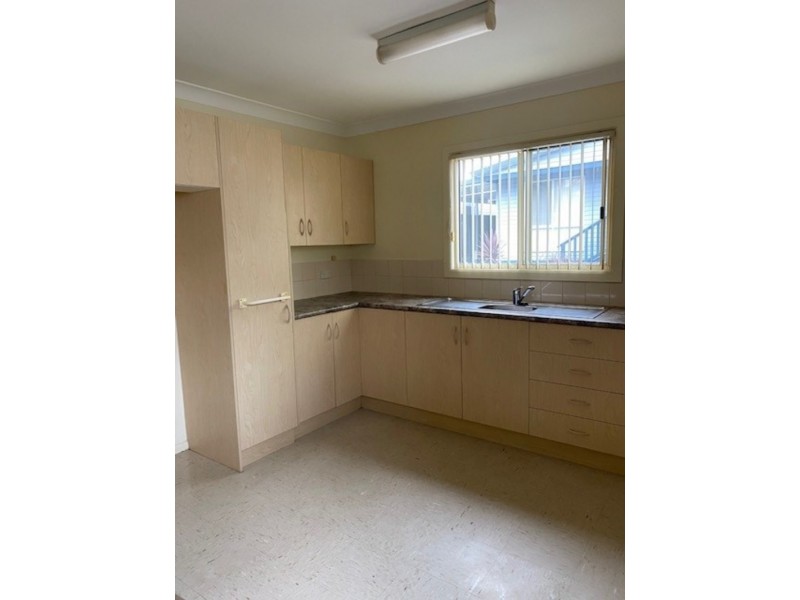 33/278-280 Princes Highway, Bomaderry NSW 2541