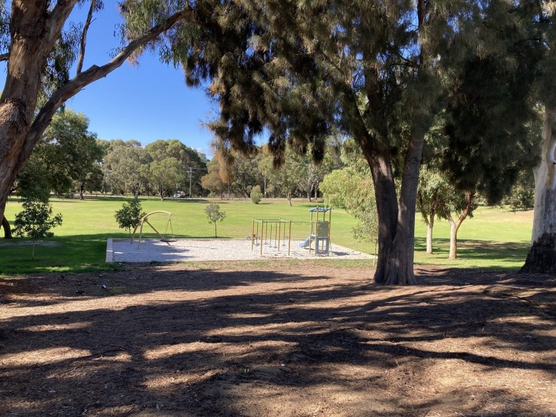 5 Chenard St, Carine WA 6020