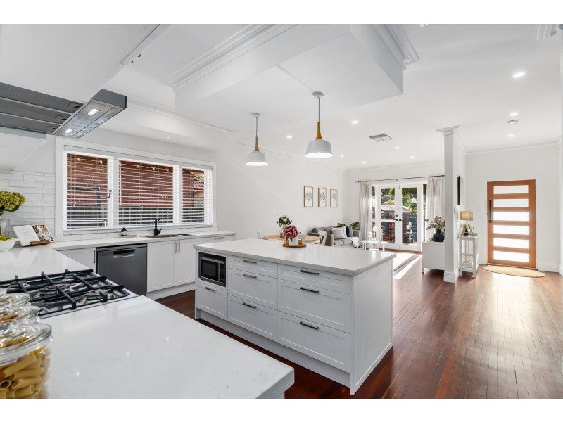 143 Hubert Street, East Victoria Park WA 6101