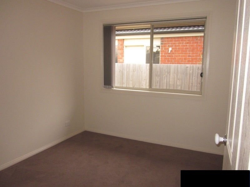 6 Barnes Way, Koo Wee Rup VIC 3981