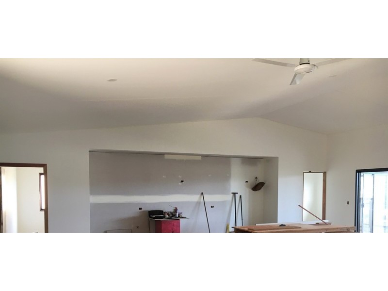 14 Whitehaven Crescent, Cannonvale QLD 4802